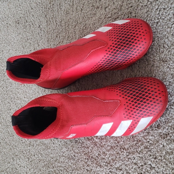 adidas predator laceless cleats
